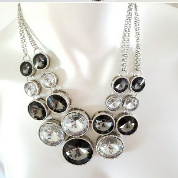Jewelry - OMG! STUNNING breathtaking necklace